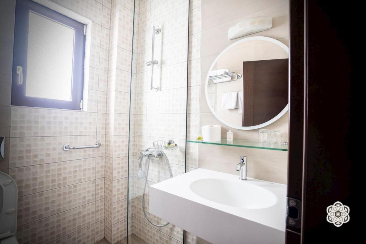 איגומניטסה Aktaion Hotel מראה חיצוני תמונה
