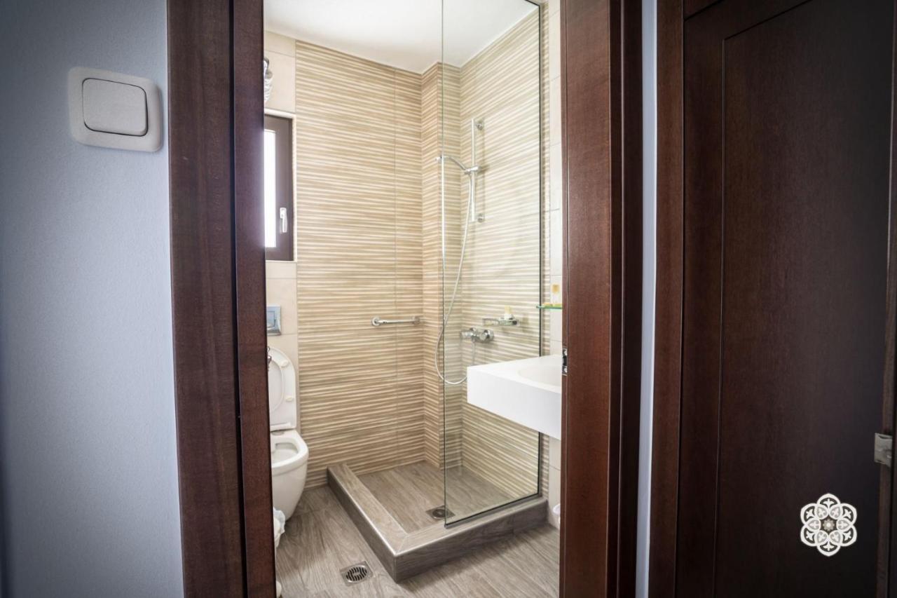 איגומניטסה Aktaion Hotel מראה חיצוני תמונה